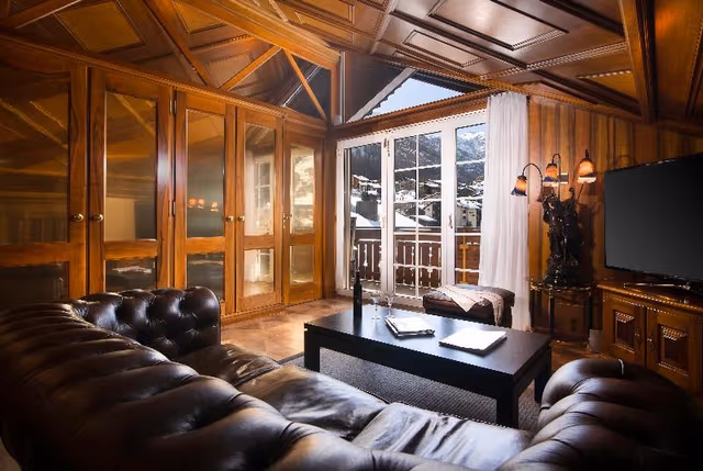 SUITE EXECUTIVE