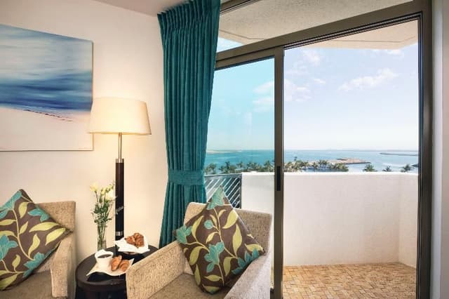 SINGLE SEA VIEW