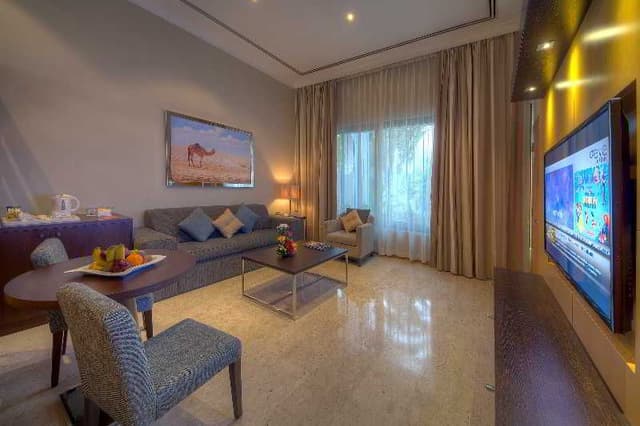SUITE EXECUTIVE
