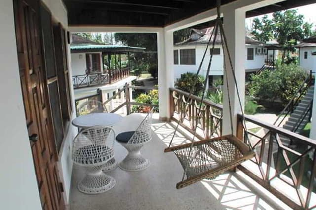 DOUBLE GARDEN VIEW