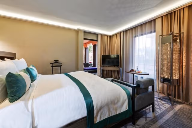 SUITE KING BED ONE BEDROOM