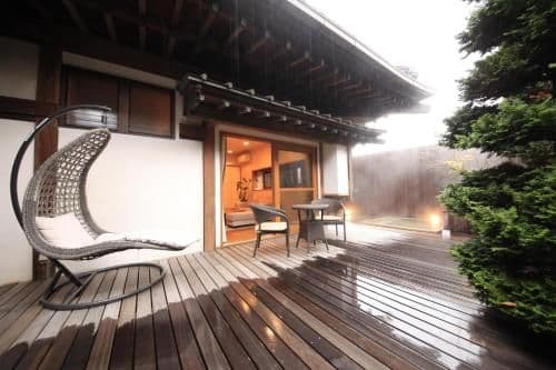 Premier Suite with Open-Air Bath