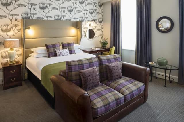 DOUBLE LUXURY