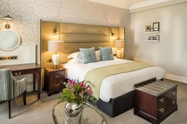 DOUBLE LUXURY