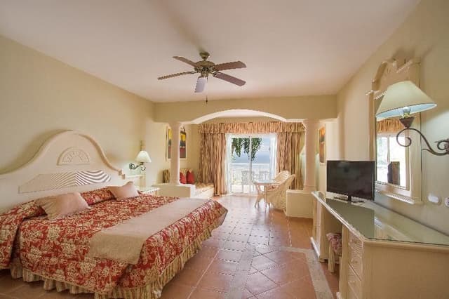 JUNIOR SUITE CAPACITY 1