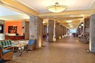 The Fairmont Pierre Marques0