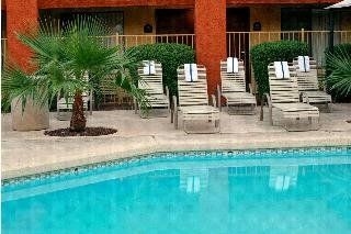 Hotel Tempe / Phoenix Airport InnSuites Hotel & Suites4