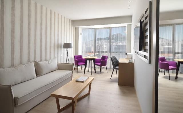 SUITE LUXURY