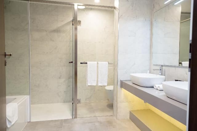 SUITE EXECUTIVE