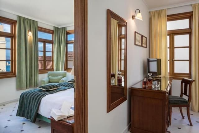 SUITE ONE BEDROOM