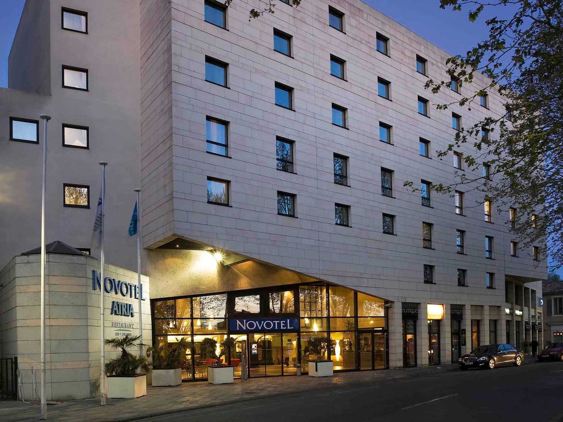 Novotel Atria Nimes Centre Novotel Atria Nimes Centre