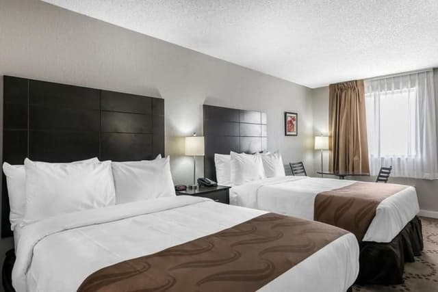 DOUBLE TWO BEDS