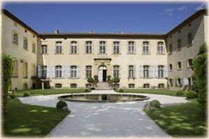 Chateau de la Pioline1
