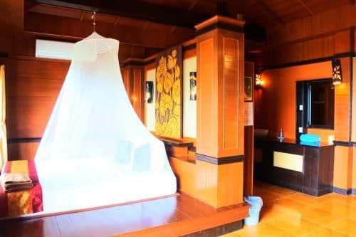 Deluxe Bungalow with Pool View