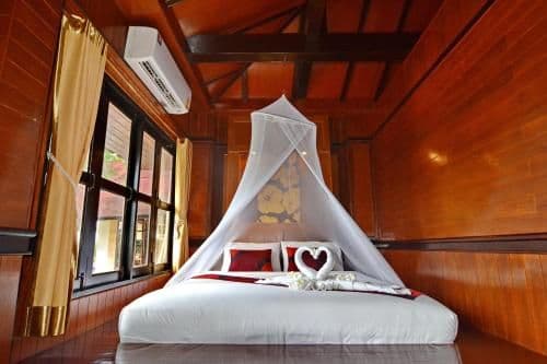 Deluxe Bungalow with Sea View