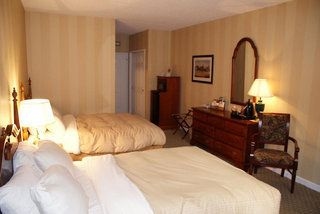 Clarion Hotel At Century House0
