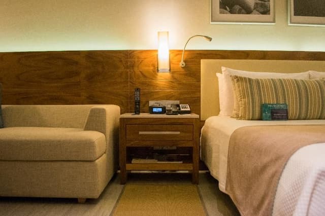 SUITE DELUXE KING BED