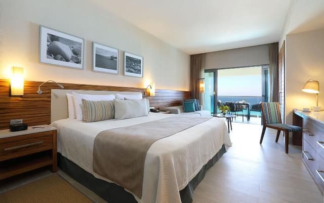 SUITE DELUXE SEA VIEW