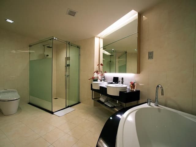 DOUBLE GRAND