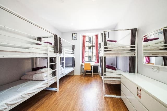 Bed in dormitory CAPACITY 6
