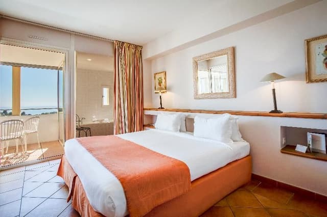 APARTMENT SEA VIEW TWO BEDROOMS