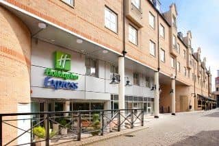 Holiday Inn Express London Hammersmith Holiday Inn Express London Hammersmith