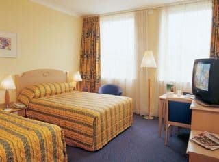 Crowne Plaza London Ealing Crowne Plaza London Ealing