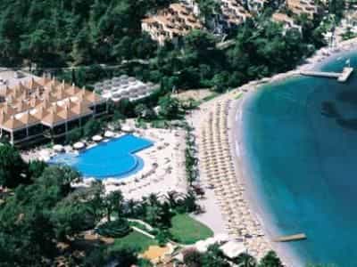 Hillside Beach Club