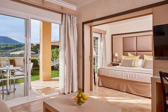 APARTMENT SUPERIOR
