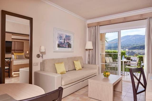 APARTMENT SUPERIOR