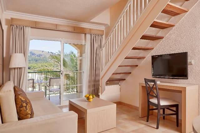 APARTMENT WITH TERRACE