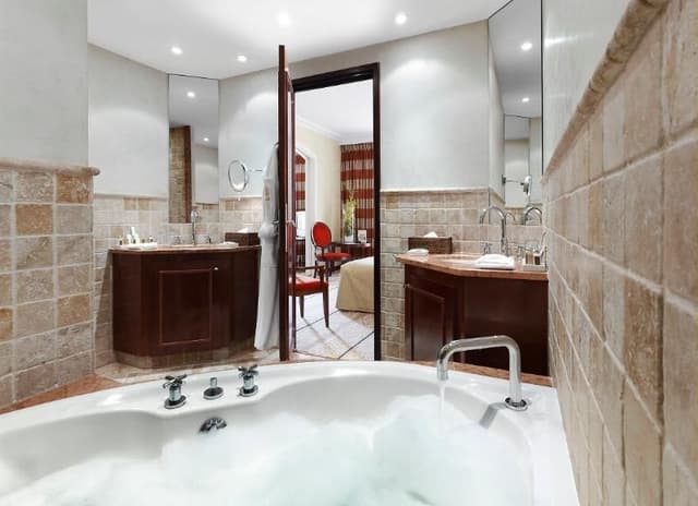 SUITE DELUXE SEA VIEW