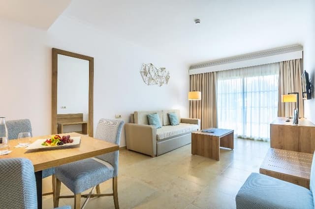 APARTMENT PREMIUM