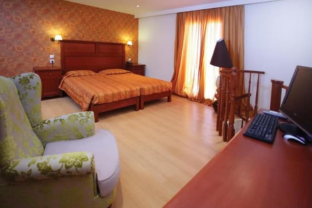 SUITE TWO BEDROOMS