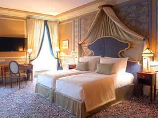 Grand Hotel de Bordeaux and Spa Grand Hotel de Bordeaux and Spa