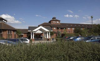 ฮิลตัน อีสต์มิดแลนด์ส แอร์พอร์ต โฮเทล (Hilton East Midlands Airport Hotel)2