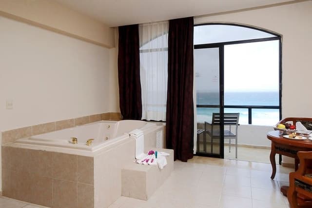 DOUBLE CLUB OCEAN VIEW