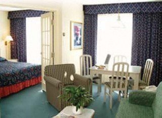 Quebec Quality Suites1
