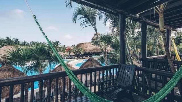 DOUBLE POOL VIEW