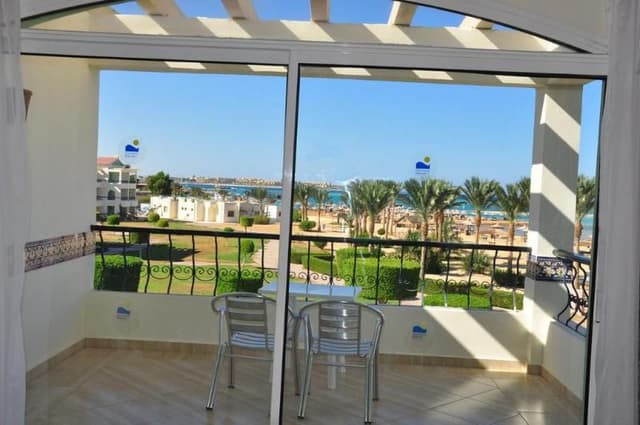DOUBLE SEA VIEW