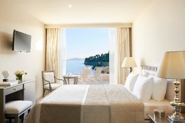 SUITE EXECUTIVE