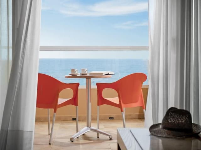 FAMILY ROOM SEA VIEW
