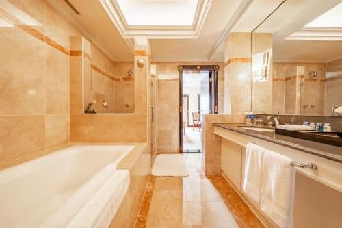 Suite with River View