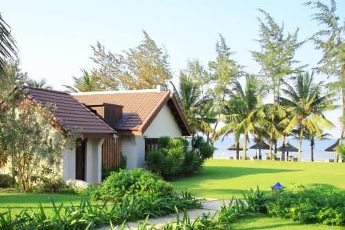 Bungalow Double Room with Beachfront View