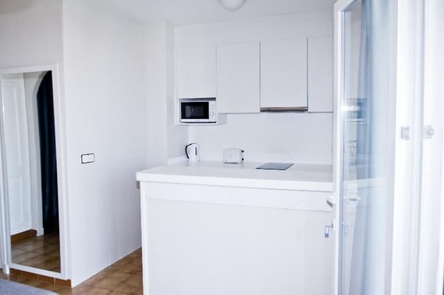 APARTMENT CAPACITY 2 ONE BEDROOM