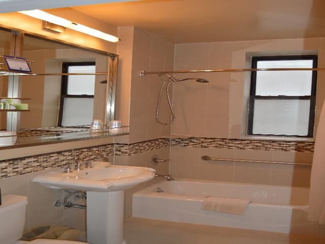SUITE TWO BEDROOMS