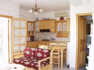 Charikleia Maisonettes1