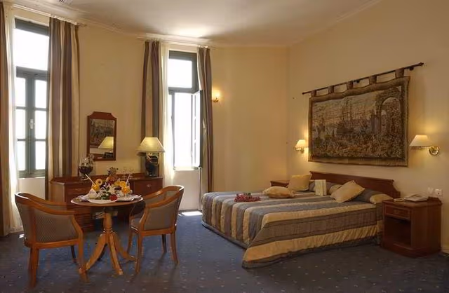 SUITE EXECUTIVE