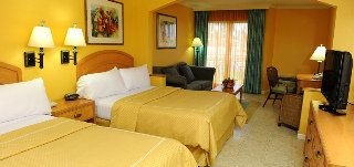 Comfort Suites Paradise Island2