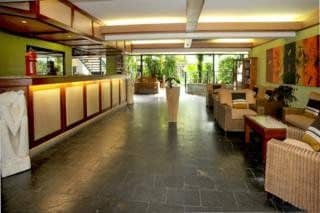 Bay Village Tropical Retreat Bay Village Tropical Retreat